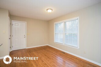 5701 Chinaberry Pl in Greensboro, NC - Building Photo - Building Photo