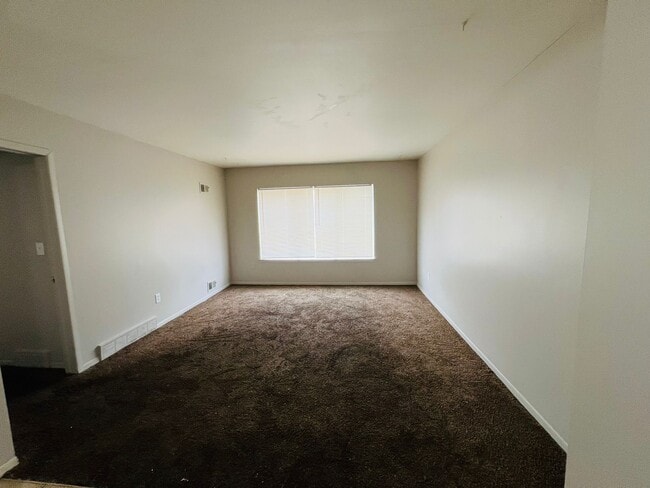 Salem Apartments