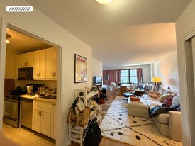 205 W End Ave in New York, NY - Building Photo