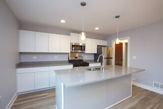 16637 W Brockman Ave, Unit M04H in Lincolnshire, IL - Foto de edificio - Building Photo