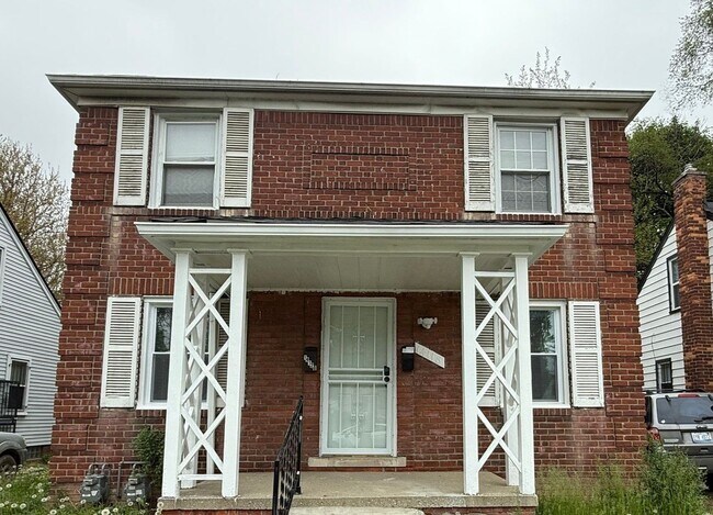 property at 14118 Evergreen Rd