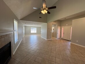 619 Gettysburg Dr in Jackson, TN - Foto de edificio - Building Photo