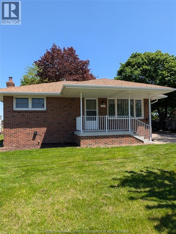 property at 2990 Pillette Rd