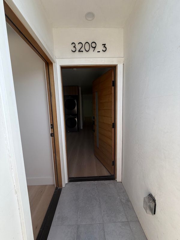 3209 W 18th St in Los Angeles, CA - Foto de edificio - Building Photo