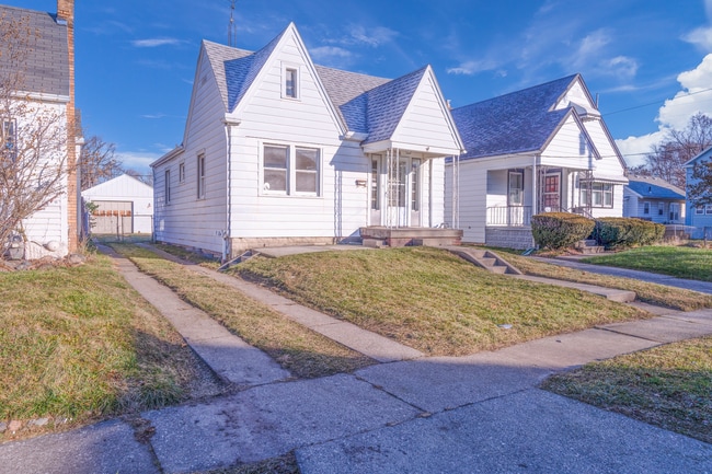 1716 Mansfield Rd in Toledo, OH - Building Photo - Building Photo