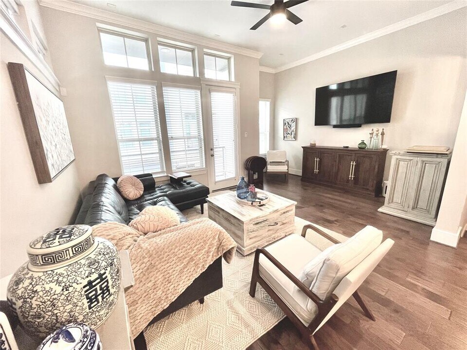 809 Leavenworth Ave in Houston, TX - Building Photo