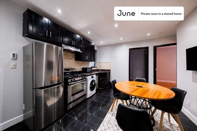 Room in Shared 3 bed/1 bath home, Unit B in New York, NY - Building Photo - Building Photo