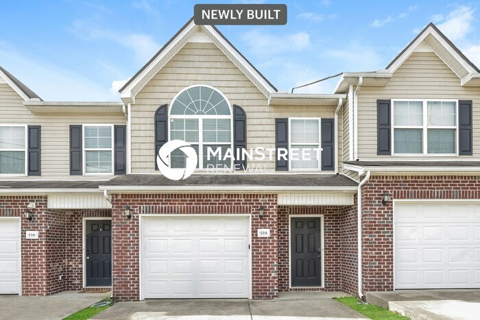 504 Nixon Way in La Vergne, TN - Building Photo