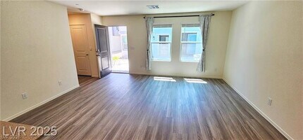 9455 Calm Strm Ave in Las Vegas, NV - Building Photo - Building Photo