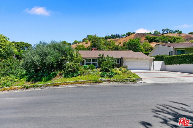 3644 Goodland Ave in Los Angeles, CA - Building Photo - Building Photo