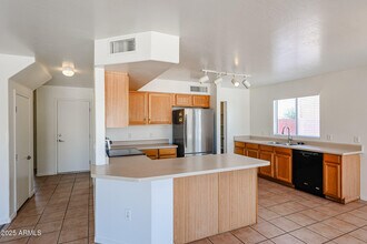 11958 W Apache St in Avondale, AZ - Building Photo - Building Photo