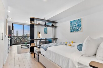 398 NE 5th St, Unit SI ID1464602P in Miami, FL - Building Photo - Building Photo