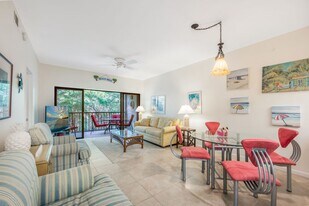 3321 Olympic Dr in Naples, FL - Building Photo