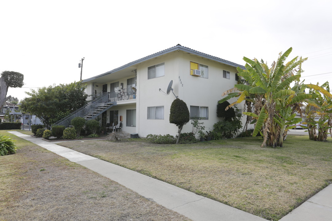 6562 Ginger Ln in Westminster, CA - Building Photo