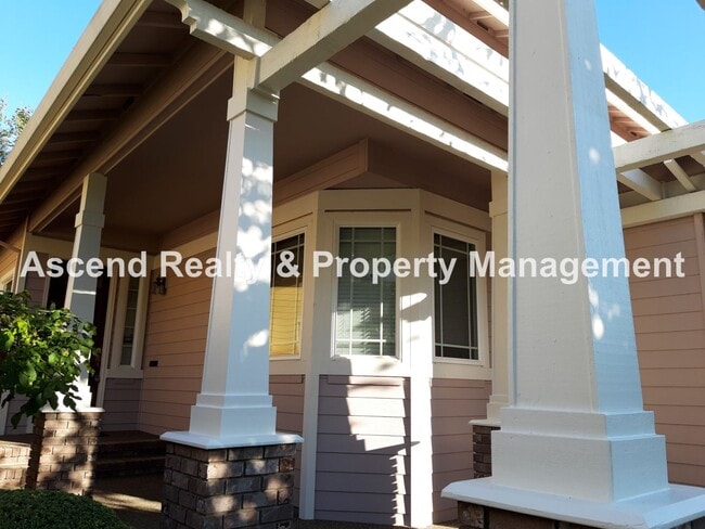 5274 NW Crady Ln in Portland, OR - Building Photo - Building Photo