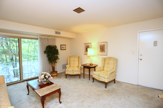 Kenwood Park Apartments in Rosedale, MD - Foto de edificio - Interior Photo