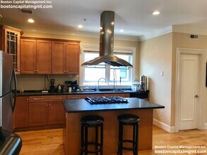 362 Dorchester St, Unit 3 in Boston, MA - Building Photo - Building Photo