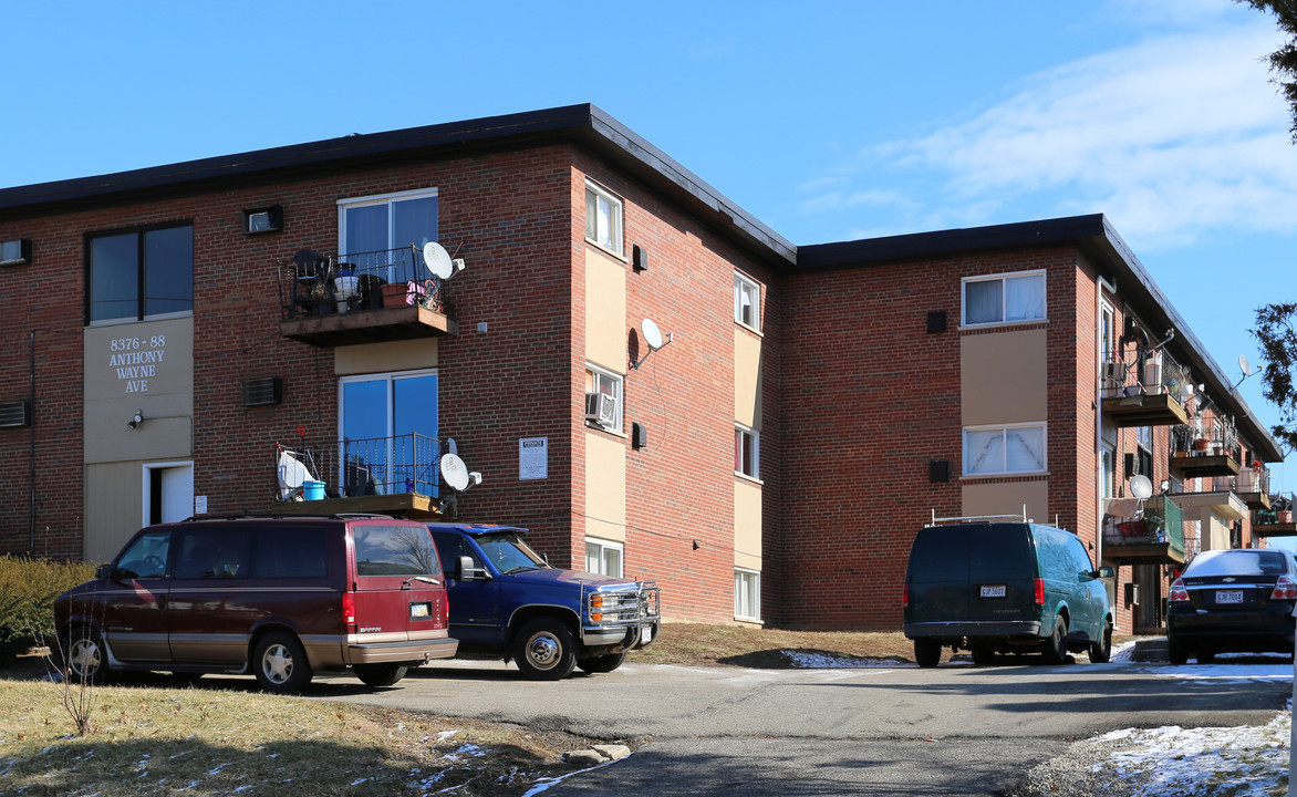 Anthony Wayne Apartments in Cincinnati, OH - Building Photo