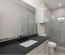 5801 Ozark Ave-Unit -3 in McAllen, TX - Building Photo - Building Photo