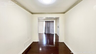 30 Caruso Dr in Brampton, ON - Building Photo - Building Photo
