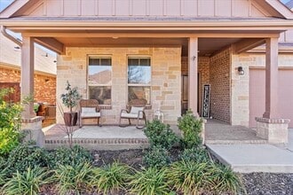 5716 Cypress Pt Dr in Denton, TX - Building Photo - Building Photo
