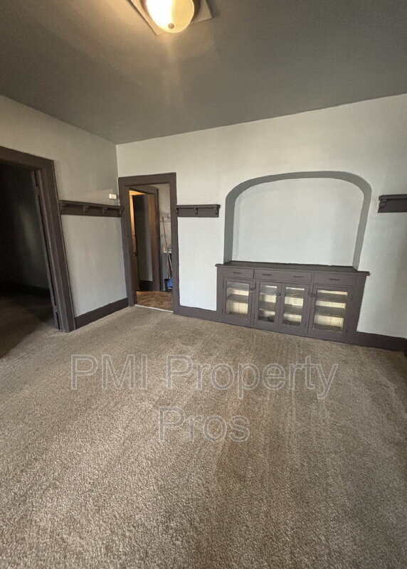 2530 N 37th St in Milwaukee, WI - Building Photo - Building Photo