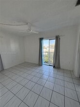 8425 Harding Ave in Miami Beach, FL - Building Photo - Building Photo