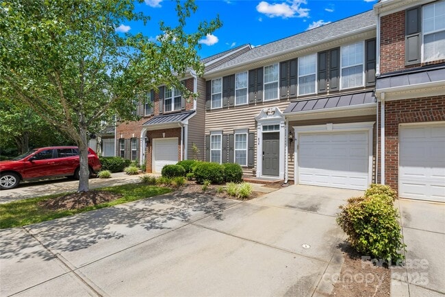 834 Daly Cir in Fort Mill, SC - Building Photo - Building Photo