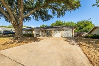 9600 Gambels Quail Dr in Austin, TX - Building Photo - Building Photo