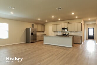 6734 Hatchery Way in San Antonio, TX - Foto de edificio - Building Photo