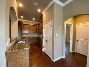 3025 Silver Saddle Dr in Waco, TX - Building Photo - Building Photo