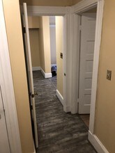 194 St Paul St, Unit 2B in Brookline, MA - Building Photo - Building Photo