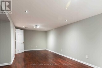 149 Rouge River Dr in Toronto, ON - Building Photo - Building Photo