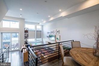 2536 Graduate Square in Philadelphia, PA - Building Photo - Building Photo
