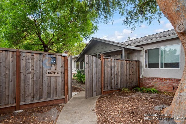 134 Kittoe Dr in Mountain View, CA - Building Photo - Building Photo