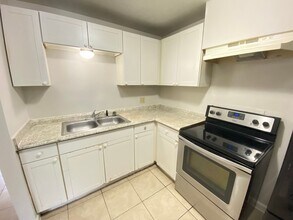 601 Encino Way in Altamonte Springs, FL - Building Photo - Building Photo