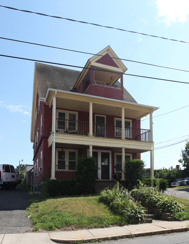 8 Hayes Ave in Greenfield, MA - Foto de edificio - Building Photo