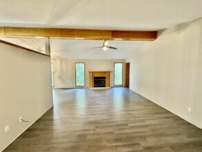25 N Cerney Ln in Bella Vista, AR - Building Photo - Building Photo