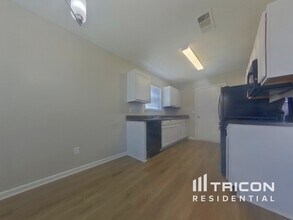 4928 Bryant Dr in Snellville, GA - Building Photo - Building Photo