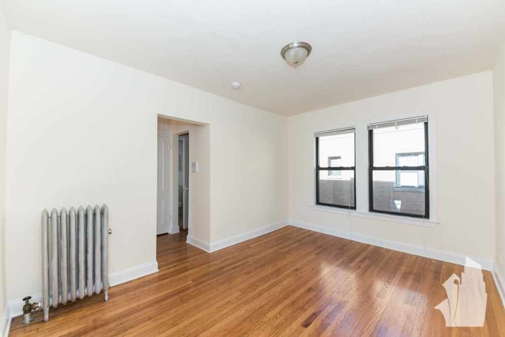 2650 N Spaulding Ave in Chicago, IL - Building Photo