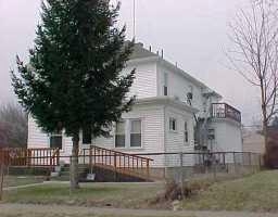 2413 Mundale Ave in Dayton, OH - Foto de edificio