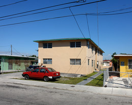 2121 NW 23rd St Apartments