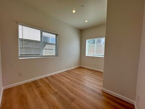 1268 Prospect St in Seaside, CA - Building Photo - Building Photo
