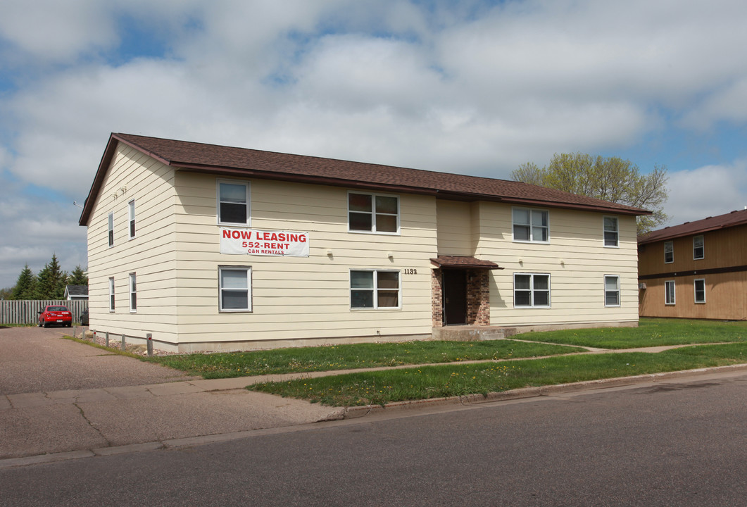 1132 Imperial Cir in Eau Claire, WI - Building Photo