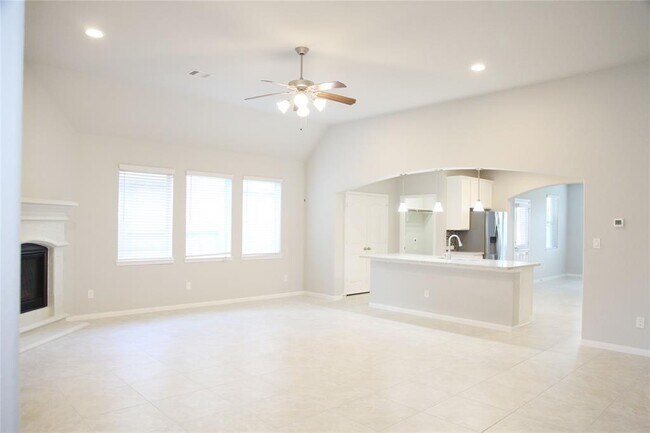 11911 Di Mari Dr in Richmond, TX - Building Photo - Building Photo