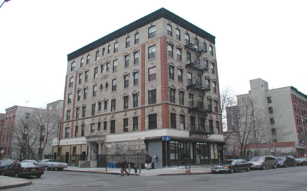 93 Avenue D in New York, NY - Building Photo - Building Photo