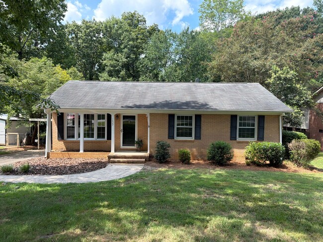property at 1427 Churchill Dr