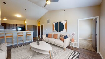 Grand Prairie Apartments & Townhomes