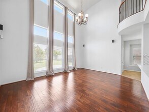 25718 Westbourne Dr in Katy, TX - Building Photo - Building Photo