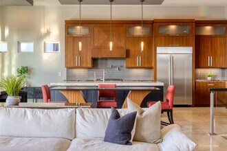 675 Scenic Rim Dr in Henderson, NV - Building Photo - Building Photo